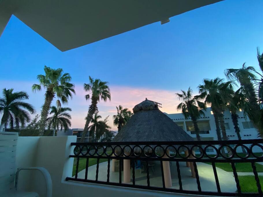 Romántico depto con jacuzzi en la habitación Apartamento Cabo San Lucas